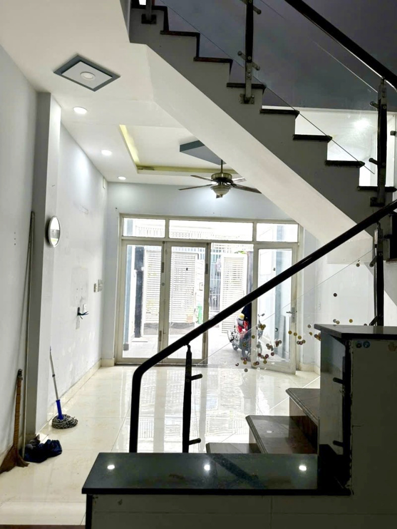 Nhà BTCT 3 tầng Thủ Đức – 62m² - 4PN - Hẻm 5m ô tô - SHR - giá mềm 4.5 tỷ - Ảnh 4